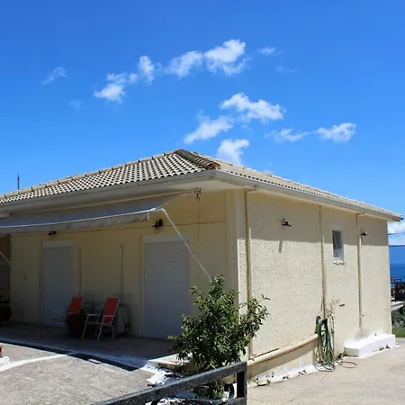Vanas Holiday House בית נופש ניקיאנה
