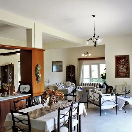 Vanas Holiday House בית נופש ניקיאנה